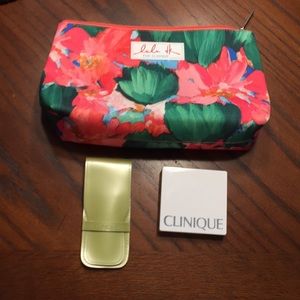 Clinique eyeshadow and makeup brushes